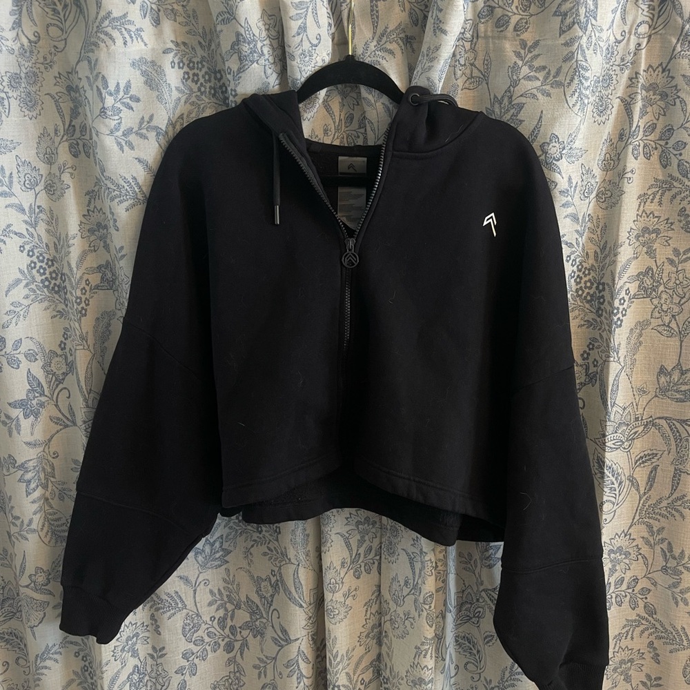 Oner Active Black Cropped Hoodie